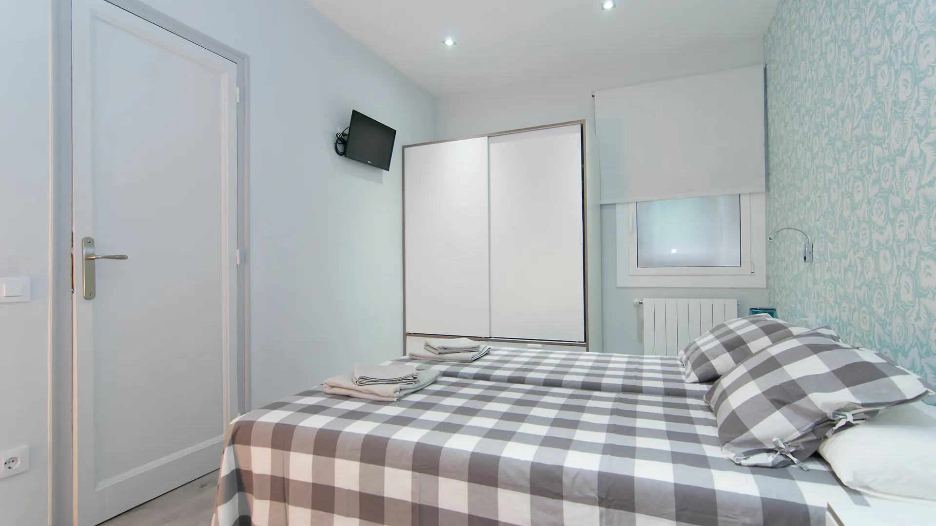 Go Bcn Apartments Rossello Barcelona 0*,  Spanien