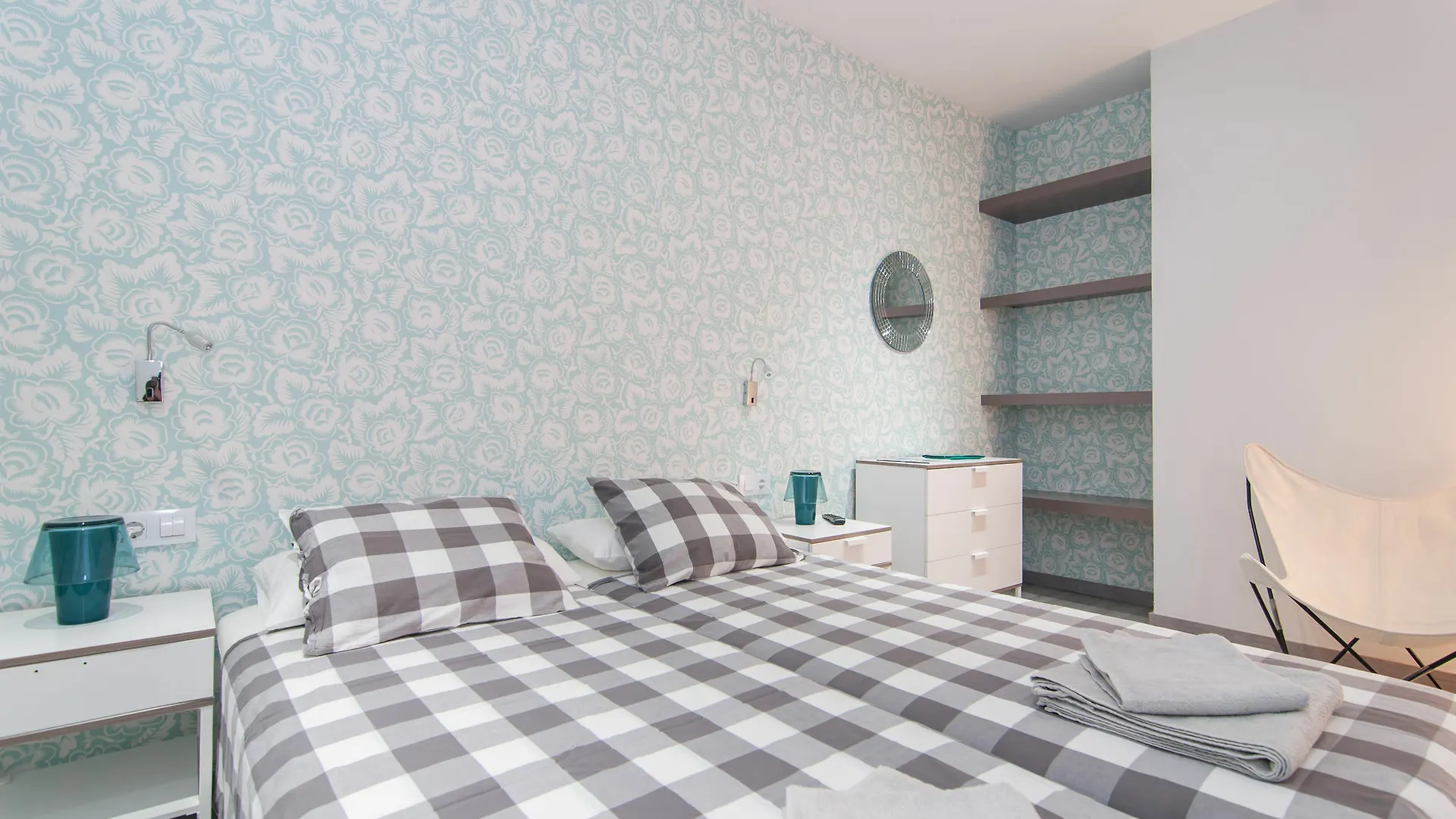 Go Bcn Apartments Rossello Barcelona