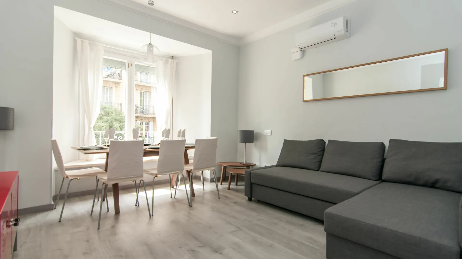 Go Bcn Apartments Rossello Barcelona