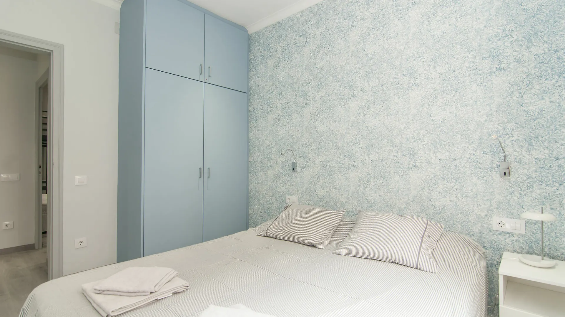 Go Bcn Apartments Rossello Barcelona